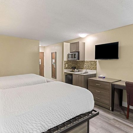Clarion Pointe Savannah Gateway I-95 Bagian luar foto