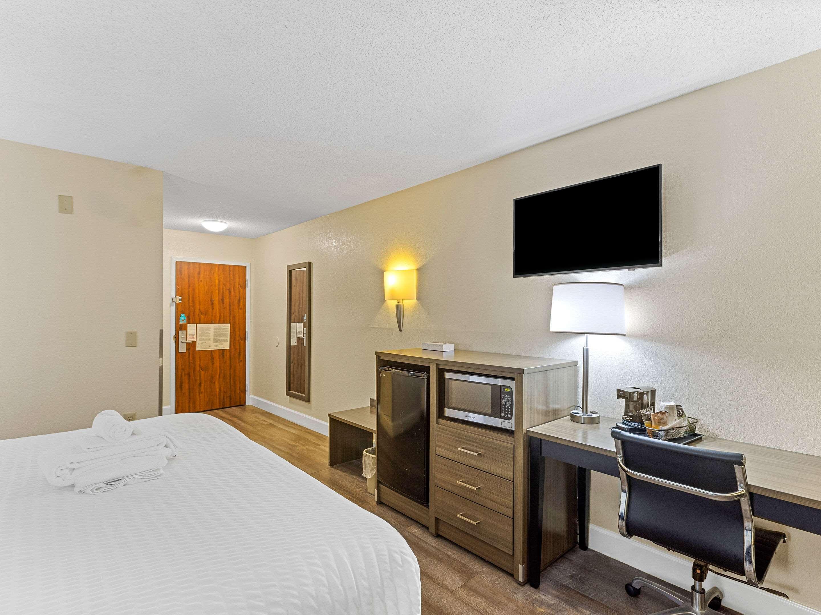 Clarion Pointe Savannah Gateway I-95 Bagian luar foto